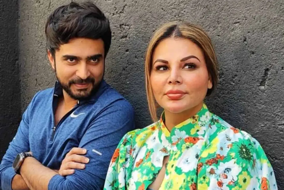 Adil Khan Durrani Reveals His Marriage With Rakhi Sawant Is Null And Void, Says 'Usne Mujhe Dhoke Mein Rakha'