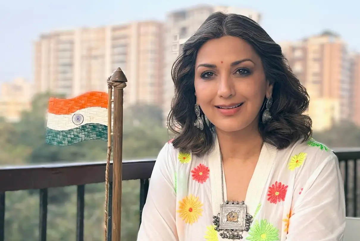 Sonali Bendre Opens Up About Her First Thoughts After the Cancer Diagnosis: Says "I Was Grateful This Wasn’t…"