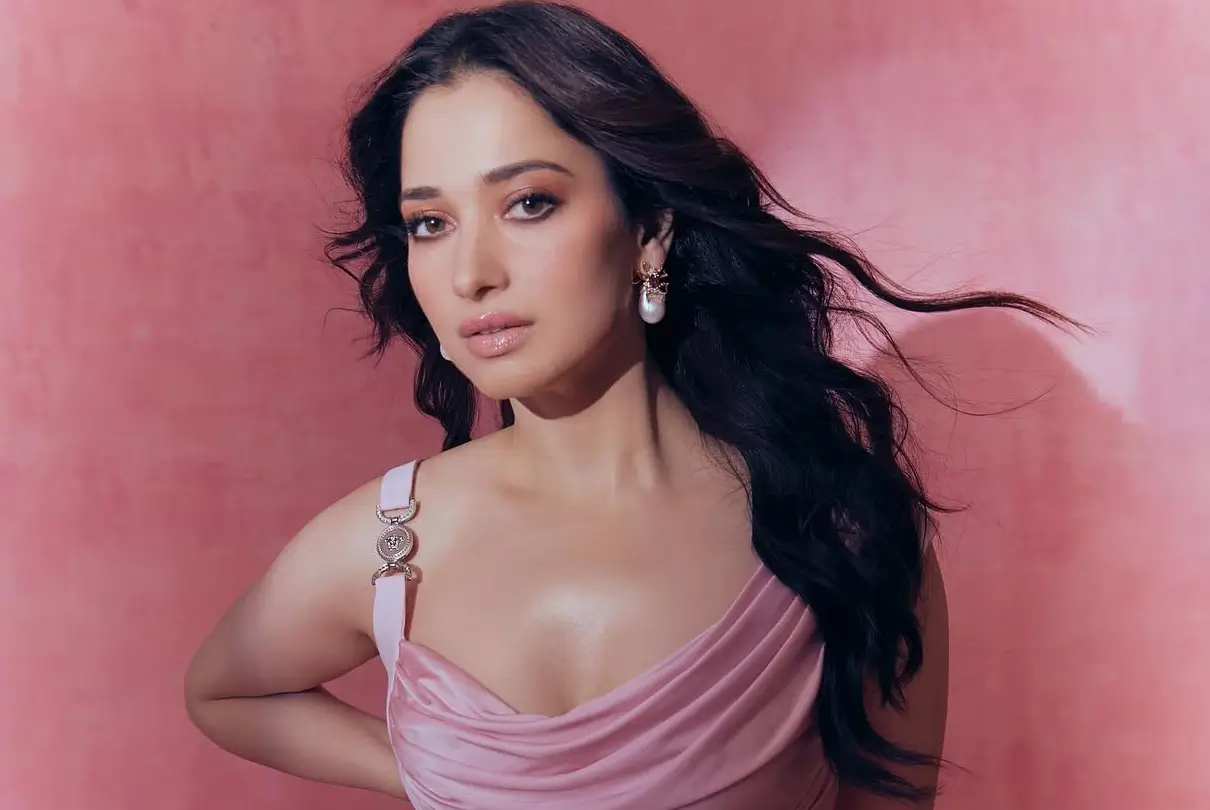 Tamannaah Bhatia Gets Summoned by Maharashtra Cyber Cell for Allegedly Promoting Illegal IPL Streaming App Case: Read More!