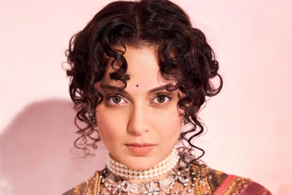 Kangana Ranaut Draws Parallels Between Herself and Amitabh Bachchan: Says "Big B Ke Baad Pyaar Aur Sammaan Mujhe Milta Hai"