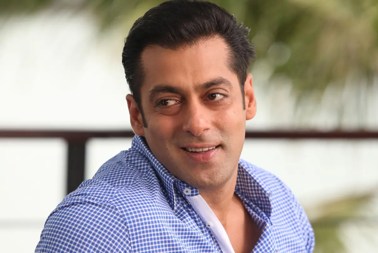 Salman Khan House Firing Case: Arms Supplier Commits Suicide While in Police Custody