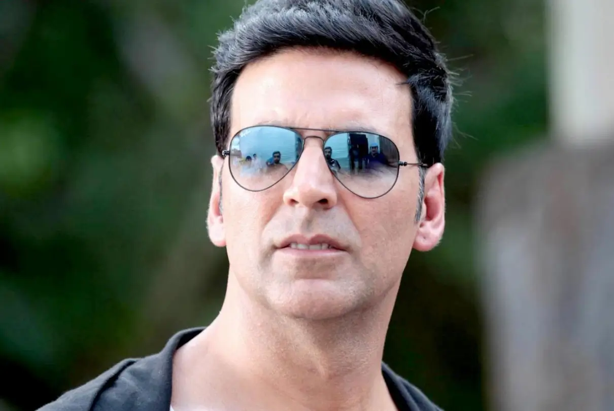 Akshay Kumar Responds to Trolls Criticizing Him for Appearing in Four Films a Year: Says "Tere Ghar Mein Aaun?"; Read More to Get Full Details!