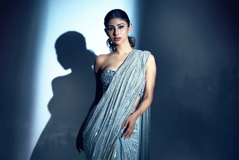 Mouni Roy Reflects on Being Body-Shamed at 19: Says "It Was Somehow a Problem to Not Look Like the Quintessential Heroine"; Read Now to Get Full Details!